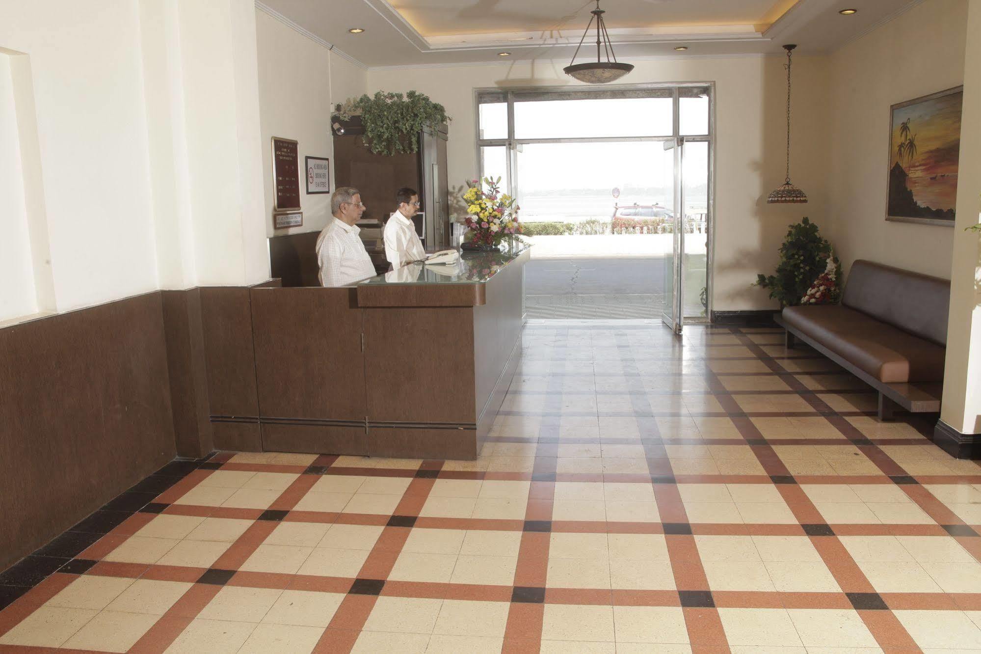 Sea Green Hotel Mumbai Exterior foto